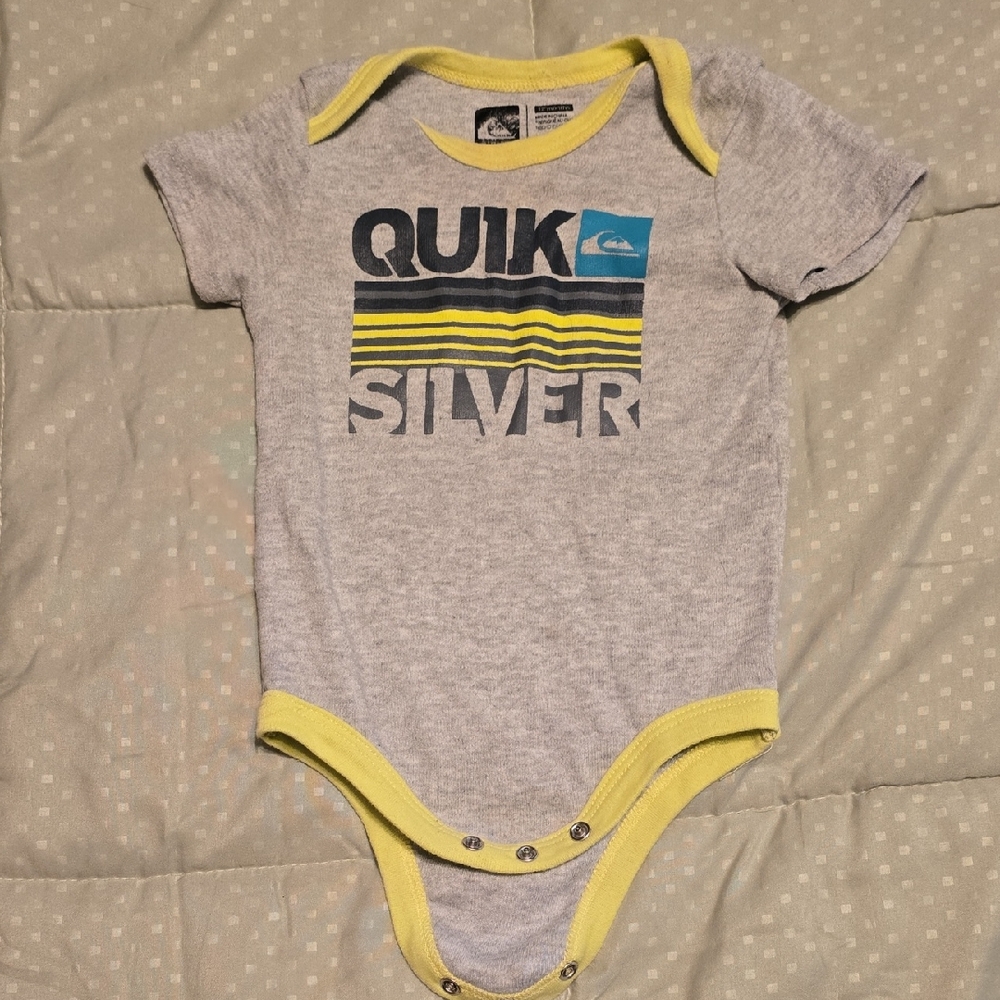 Quiksilver Gray and Yellow Bodysuit for Effortless Style